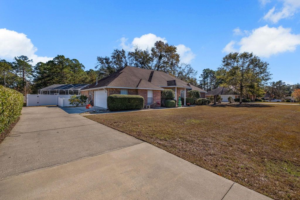Photo of 6343 Belgrand Drive, Tallahassee, FL 32312 (MLS # 394131)