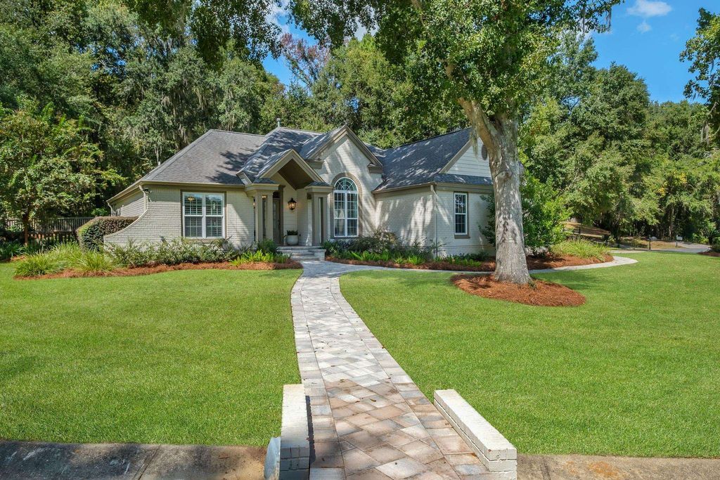 Photo of 6328 Mallard Trace Drive, Tallahassee, FL 32312 (MLS # 391473)
