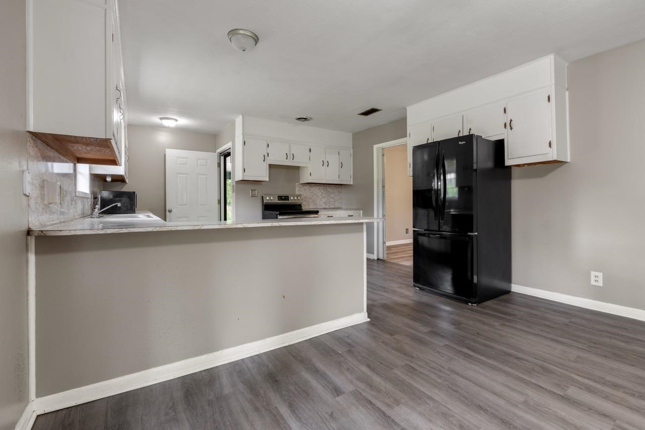 4068 English Road