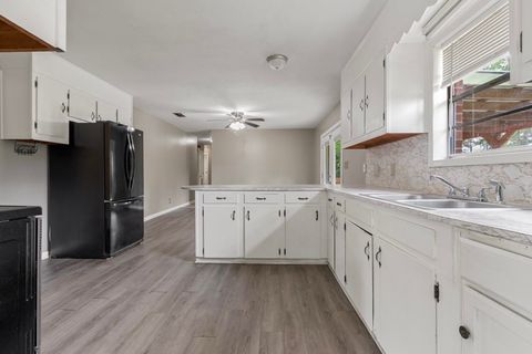 Tiny photo for 4068 English Road, Marianna, FL 32448 (MLS # 399157)
