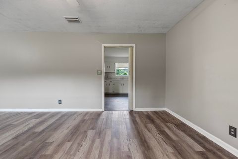 Tiny photo for 4068 English Road, Marianna, FL 32448 (MLS # 399157)