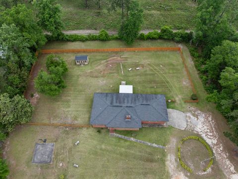 Tiny photo for 4068 English Road, Marianna, FL 32448 (MLS # 399157)