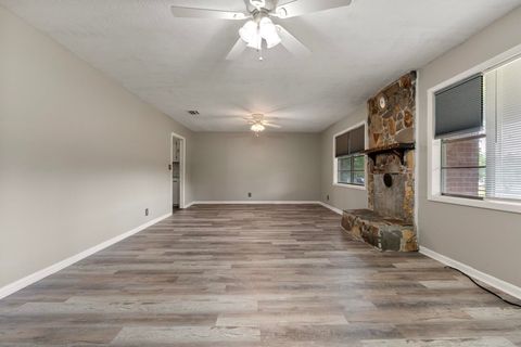 Tiny photo for 4068 English Road, Marianna, FL 32448 (MLS # 399157)