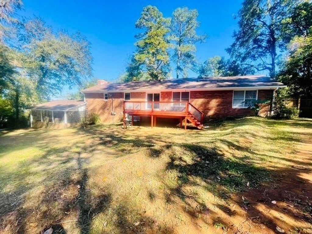 Photo of 610 N CALHOUN Street, Quincy, FL 32351 (MLS # 396693)