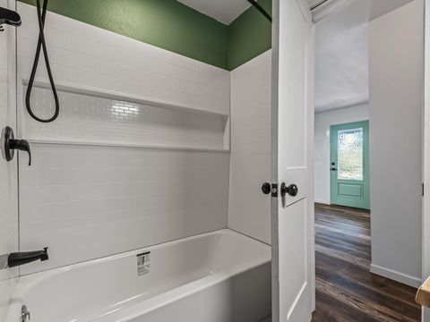 Tiny photo for 321 Trice Lane, Crawfordville, FL 32327 (MLS # 399409)
