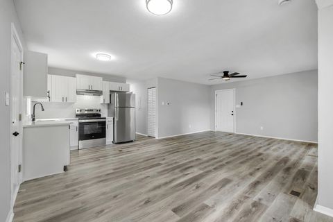 Tiny photo for 2124 Berkshire Drive, Tallahassee, FL 32304 (MLS # 393147)