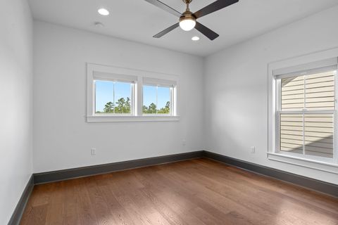 Tiny photo for 3014 Gentilly Street, Tallahassee, FL 32312 (MLS # 388284)