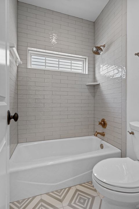 Tiny photo for 3014 Gentilly Street, Tallahassee, FL 32312 (MLS # 388284)