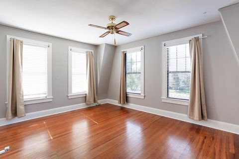 Tiny photo for 250 E 6Th Avenue, Tallahassee, FL 32303 (MLS # 389463)