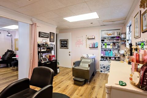 Tiny photo for 250 E 6Th Avenue, Tallahassee, FL 32303 (MLS # 389463)