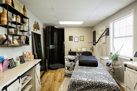 Tiny photo for 250 E 6Th Avenue, Tallahassee, FL 32303 (MLS # 389463)
