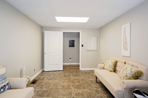 Tiny photo for 250 E 6Th Avenue, Tallahassee, FL 32303 (MLS # 389463)