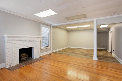 Tiny photo for 250 E 6Th Avenue, Tallahassee, FL 32303 (MLS # 389463)