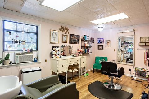 Tiny photo for 250 E 6Th Avenue, Tallahassee, FL 32303 (MLS # 389463)