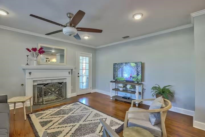 Photo of 577 E Call Street, Tallahassee, FL 32301 (MLS # 401759)