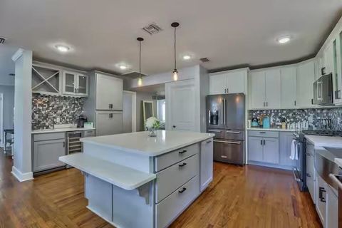 Tiny photo for 577 E Call Street, Tallahassee, FL 32301 (MLS # 401759)