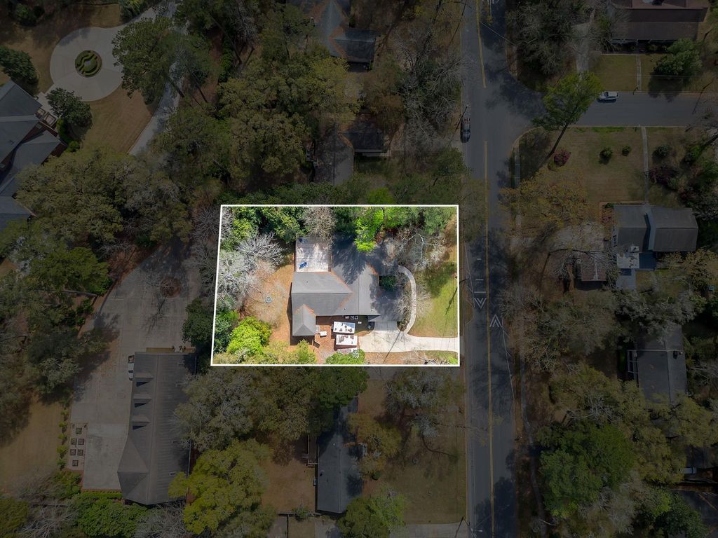 Photo of 1821 WOODGATE Way, Tallahassee, FL 32308 (MLS # 397134)