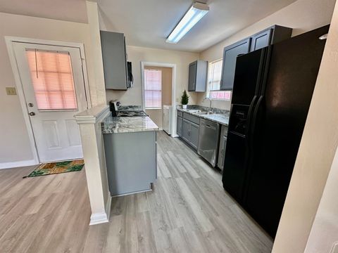 Tiny photo for 3180 N RIDGE Road #-, Tallahassee, FL 32305 (MLS # 385370)