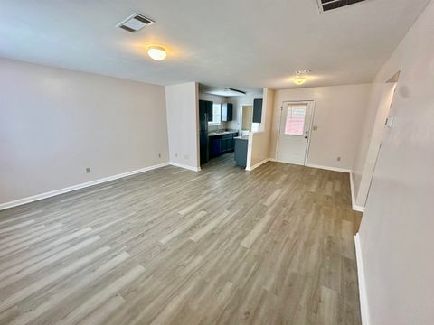 Tiny photo for 3180 N RIDGE Road #-, Tallahassee, FL 32305 (MLS # 385370)