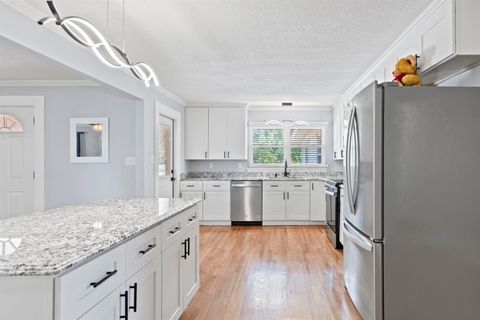 Tiny photo for 422 NW College Loop, Madison, FL 32340 (MLS # 402920)
