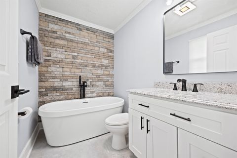 Tiny photo for 422 NW College Loop, Madison, FL 32340 (MLS # 402920)