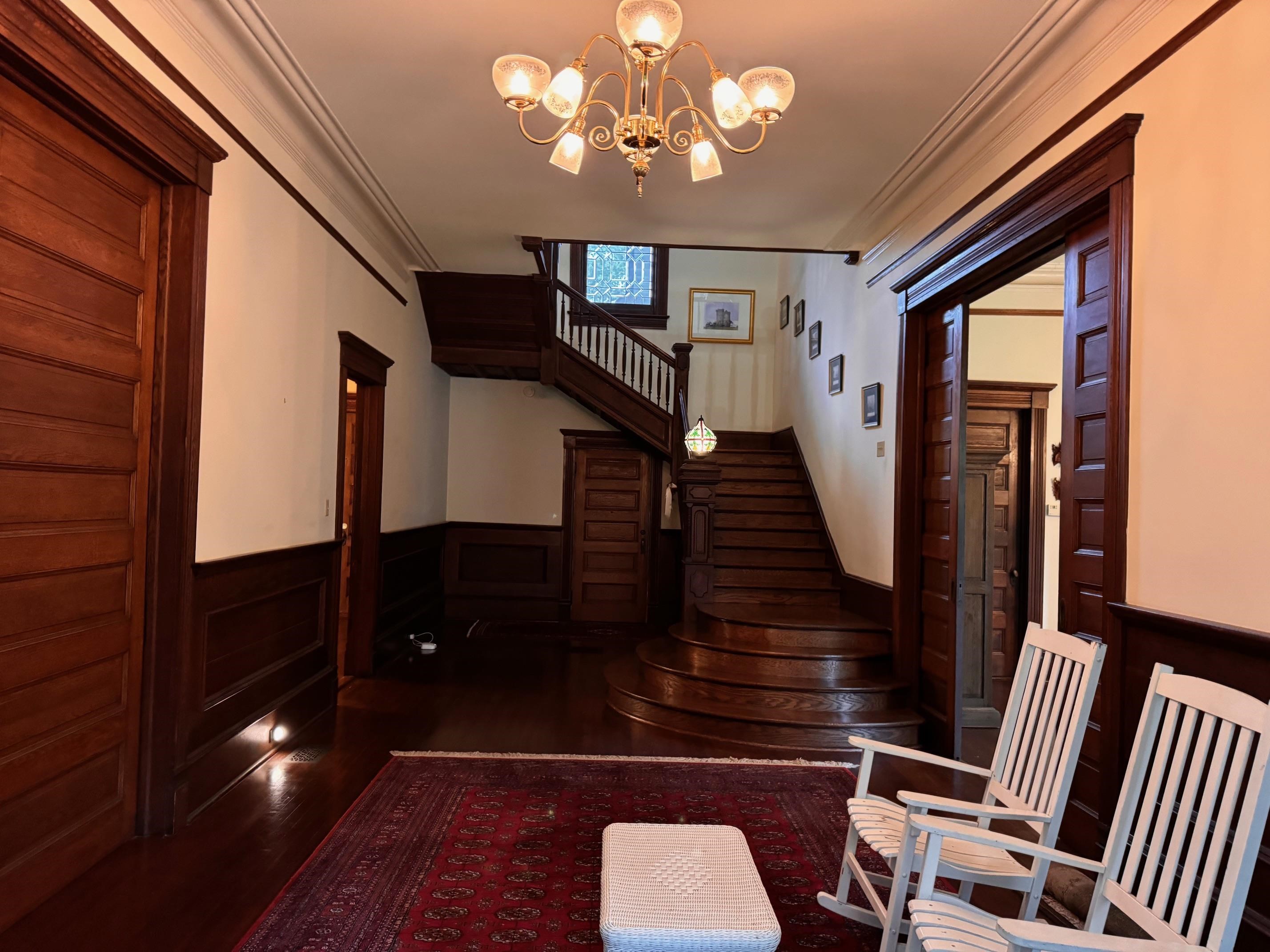 404 N Adams Street