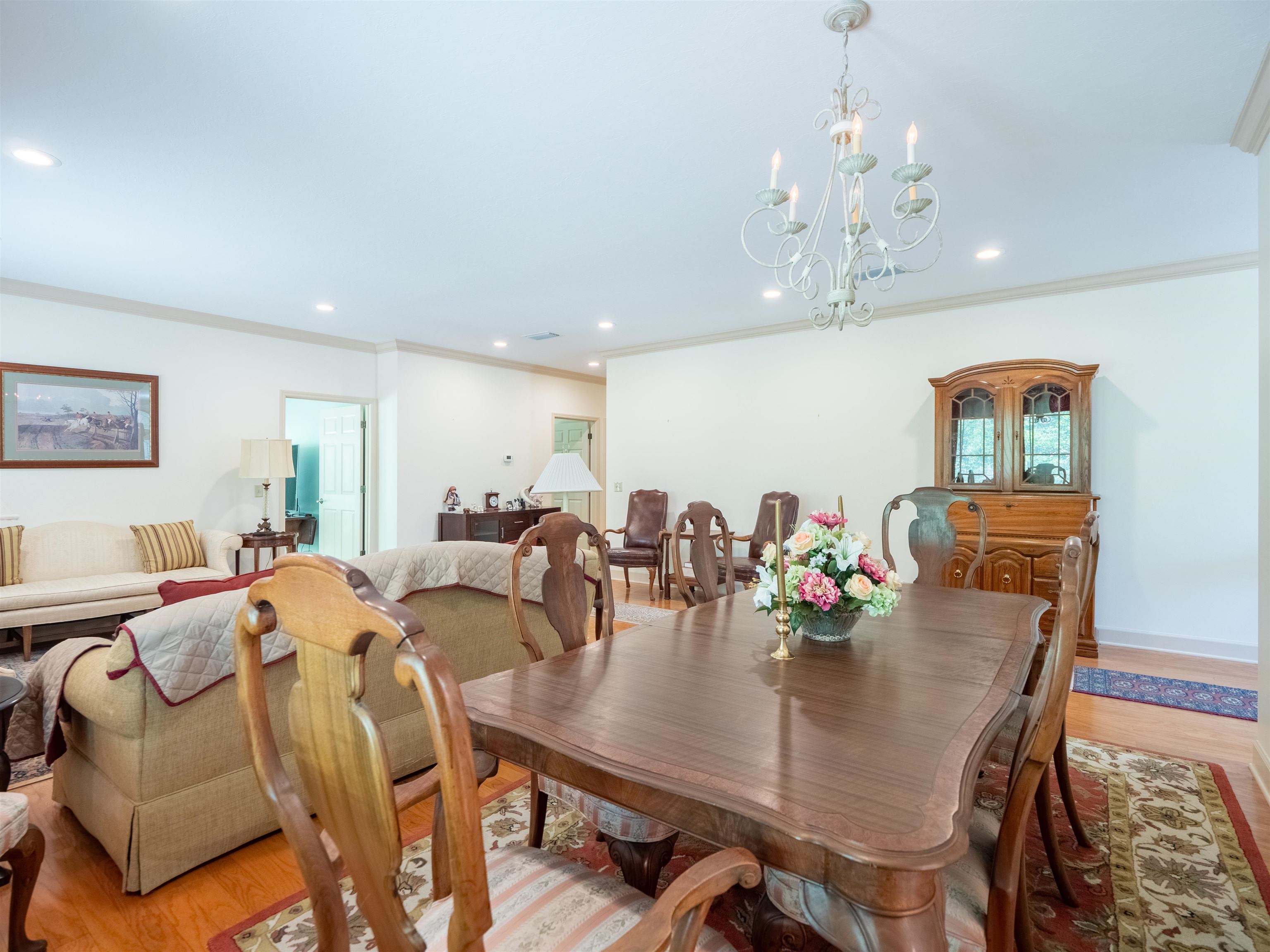 10262 Wildwood Circle