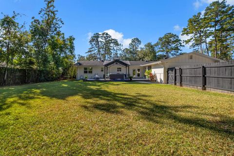 Tiny photo for 212 Hoffman Drive, Tallahassee, FL 32312 (MLS # 396044)