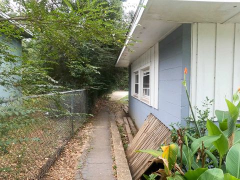 Tiny photo for 1631 McCaskill Avenue, Tallahassee, FL 32310 (MLS # 391810)