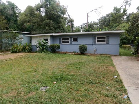 Photo of 1631 McCaskill Avenue, Tallahassee, FL 32310 (MLS # 391810)