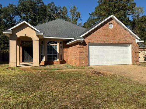 Photo of 202 Baxter Court, Tallahassee, FL 32312 (MLS # 399604)