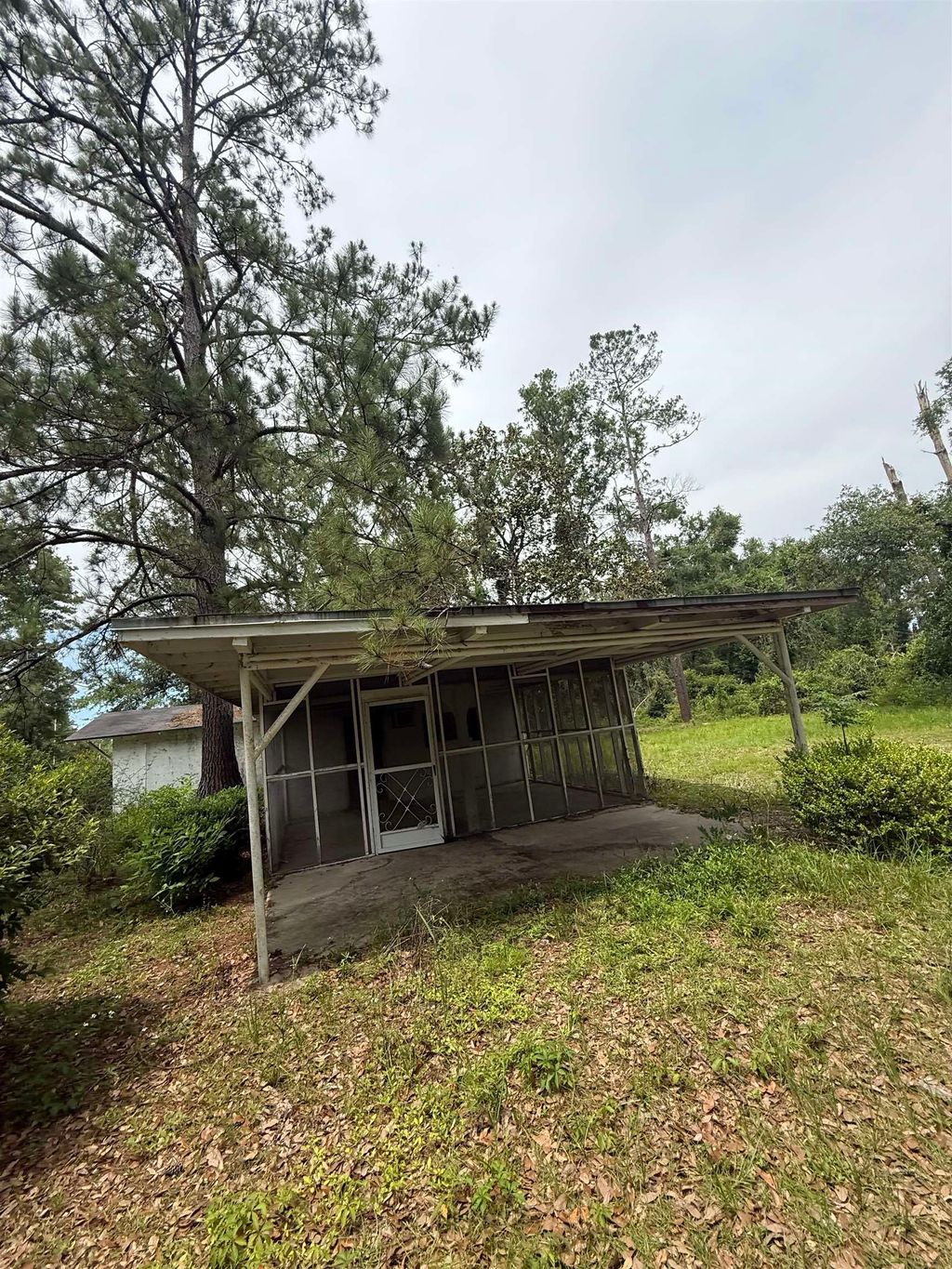 Photo of 8637 Wakulla Springs Road, Tallahassee, FL 32305 (MLS # 388026)