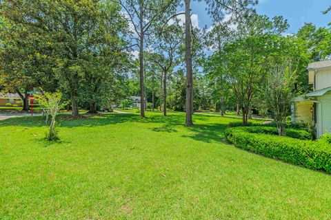 Tiny photo for 3750 Shamrock West Street, Tallahassee, FL 32309 (MLS # 402047)
