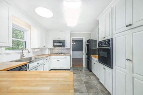 Tiny photo for 3750 Shamrock West Street, Tallahassee, FL 32309 (MLS # 402047)