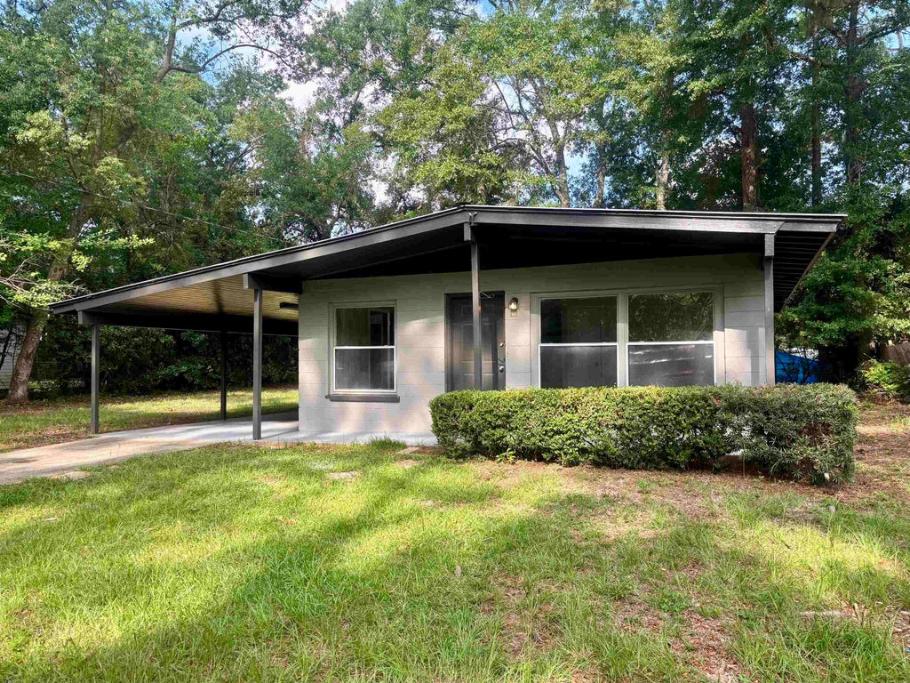 Photo of 3006 GARFIELD ST, Tallahassee, FL 32301 (MLS # 401787)