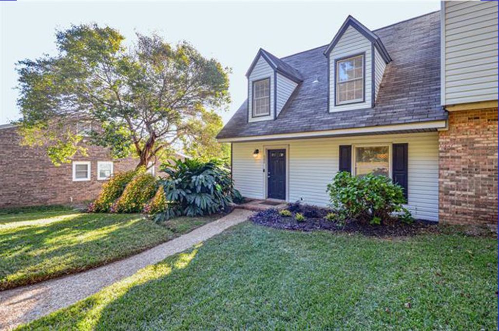 Photo of 980 MARYS Drive #5, Tallahassee, FL 32308 (MLS # 397958)