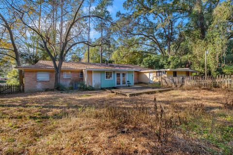 Tiny photo for 1902 Sunset Lane, Tallahassee, FL 32303 (MLS # 396298)