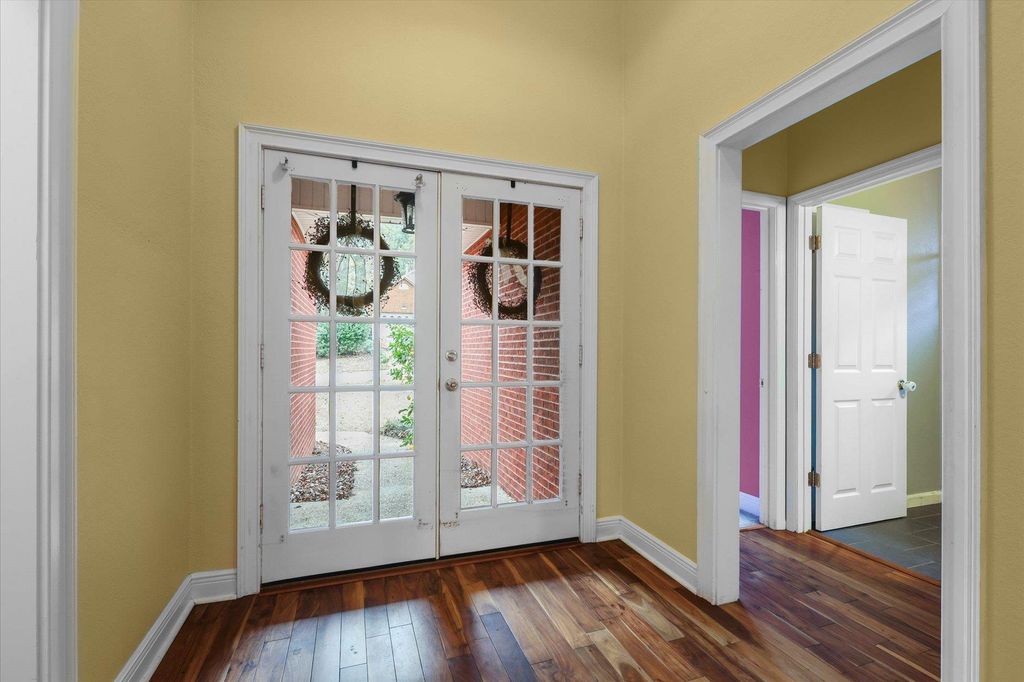 Photo of 1643 EAGLES WATCH Way, Tallahassee, FL 32312 (MLS # 394137)