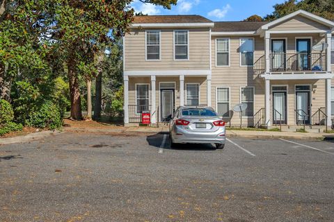 Photo of 2400 FRED SMITH Road #201, Tallahassee, FL 32303 (MLS # 392883)