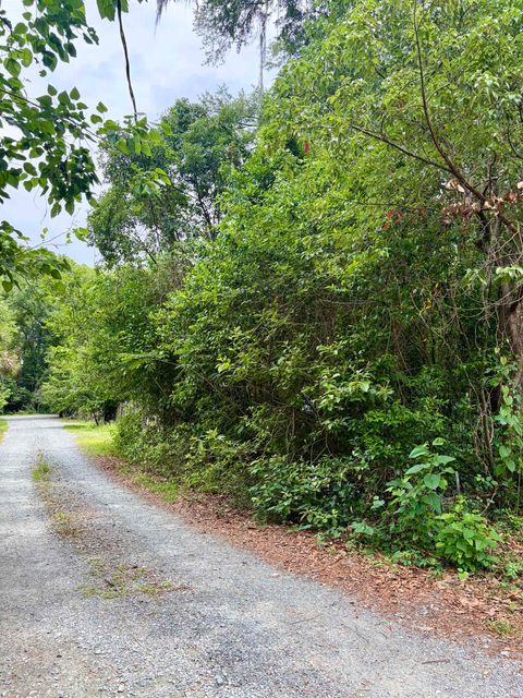 Photo of 2607 RED ARROW Road, Tallahassee, FL 32301 (MLS # 401010)