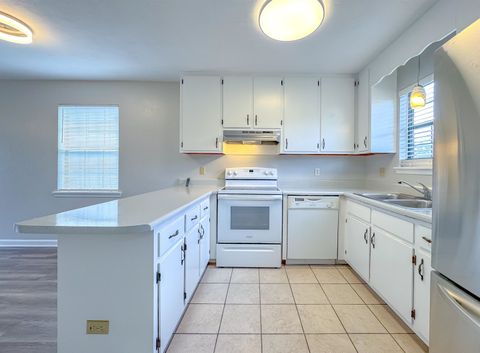 Tiny photo for 306 Belmont Road, Tallahassee, FL 32301 (MLS # 394460)