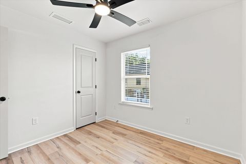 Tiny photo for 2511 Saxon Street St, Tallahassee, FL 32310 (MLS # 402228)
