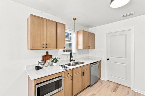 Tiny photo for 2511 Saxon Street St, Tallahassee, FL 32310 (MLS # 402228)