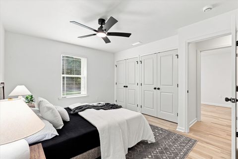 Tiny photo for 2511 Saxon Street St, Tallahassee, FL 32310 (MLS # 402228)