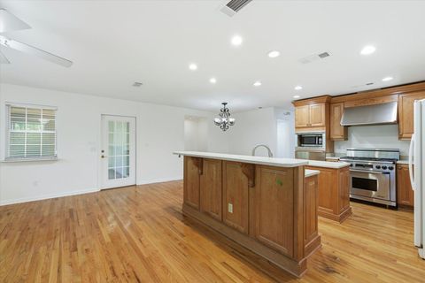 Tiny photo for 816 Shell Street, Tallahassee, FL 32303 (MLS # 394120)