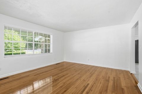 Tiny photo for 704 Hillcrest Street, Tallahassee, FL 32308 (MLS # 398523)