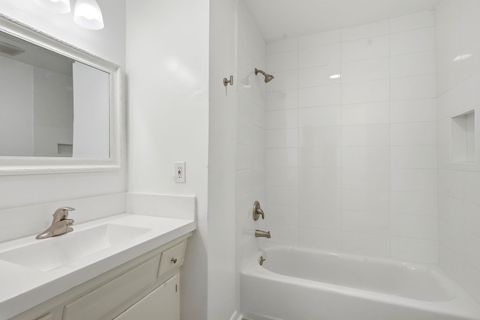 Tiny photo for 704 Hillcrest Street, Tallahassee, FL 32308 (MLS # 398523)