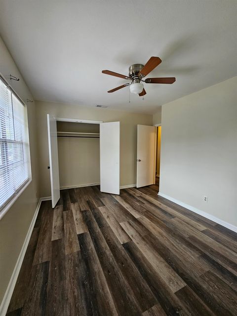 Tiny photo for 550 E Bradford Road, Tallahassee, FL 32303 (MLS # 398092)