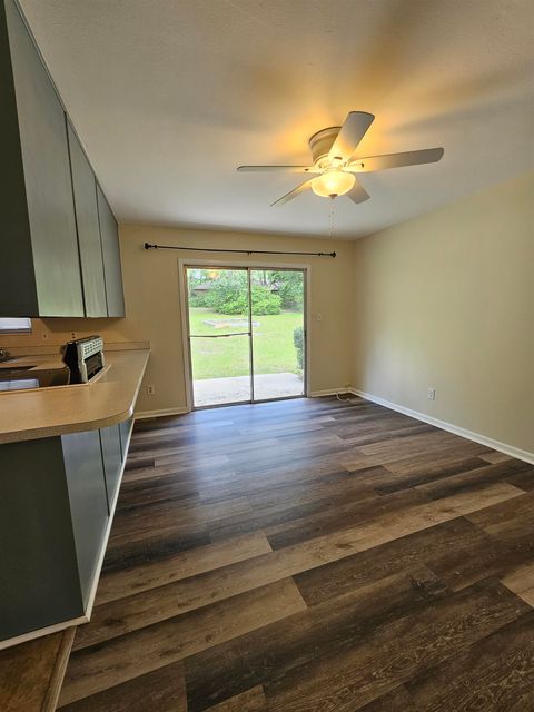 Tiny photo for 550 E Bradford Road, Tallahassee, FL 32303 (MLS # 398092)