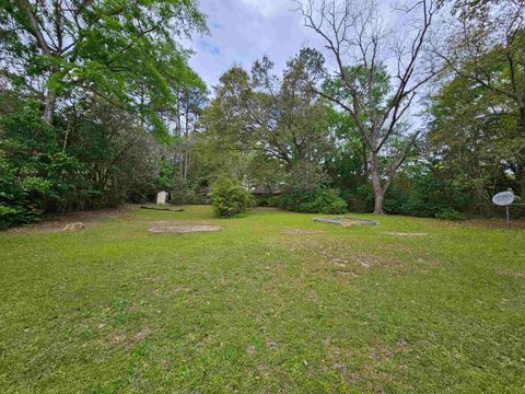 Tiny photo for 550 E Bradford Road, Tallahassee, FL 32303 (MLS # 398092)
